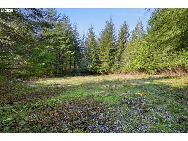 68258 RIDGE Rd, North Bend, OR 97459