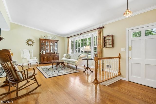 39 Whitney Dr, Berkeley Heights Twp., NJ 07922