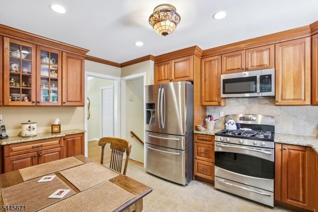 39 Whitney Dr, Berkeley Heights Twp., NJ 07922