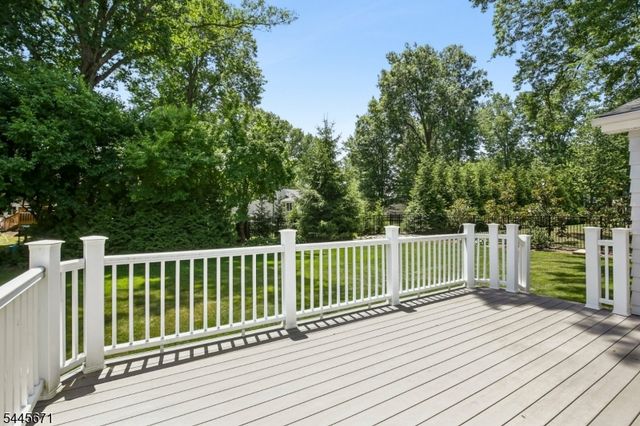 39 Whitney Dr, Berkeley Heights Twp., NJ 07922