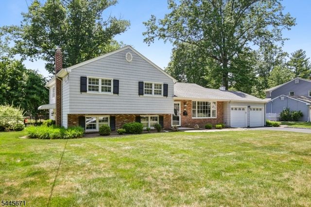 39 Whitney Dr, Berkeley Heights Twp., NJ 07922