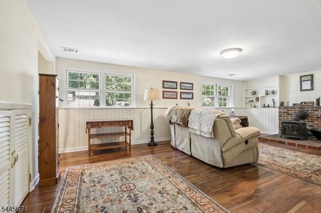 39 Whitney Dr, Berkeley Heights Twp., NJ 07922
