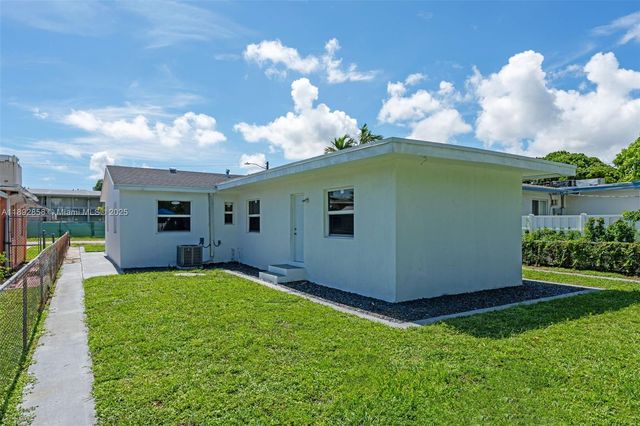 2847 Polk St, Hollywood, FL 33020
