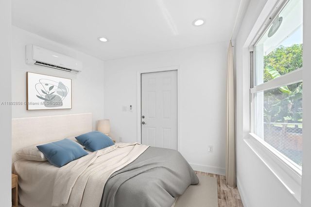 2847 Polk St, Hollywood, FL 33020