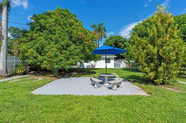 2847 Polk St, Hollywood, FL 33020