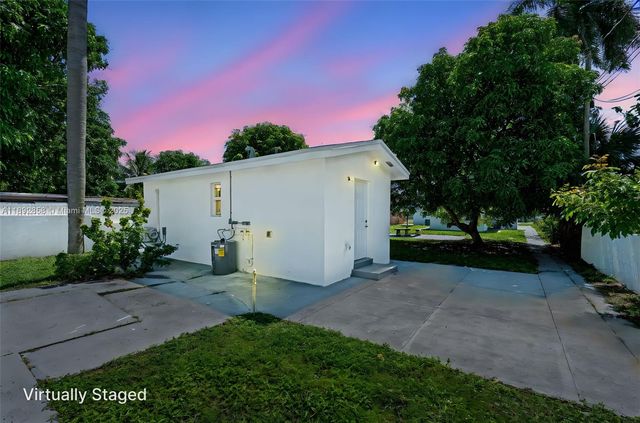 2847 Polk St, Hollywood, FL 33020