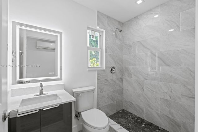 2847 Polk St, Hollywood, FL 33020