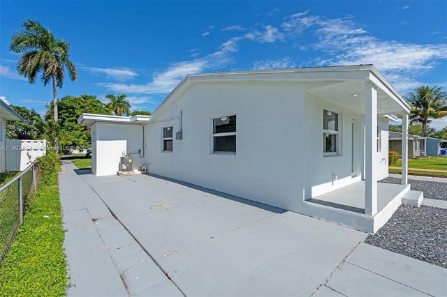 2847 Polk St, Hollywood, FL 33020