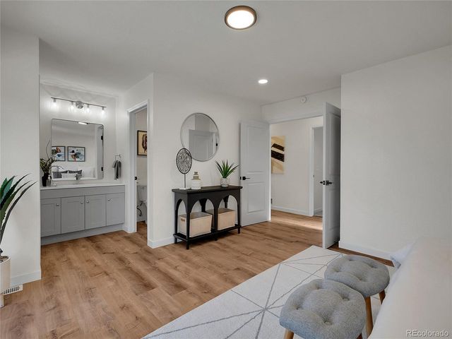 575 S Memphis Way, Aurora, CO 80017