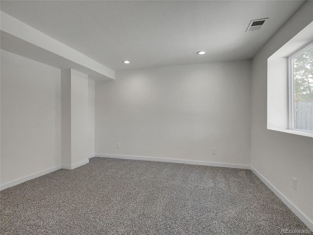 575 S Memphis Way, Aurora, CO 80017