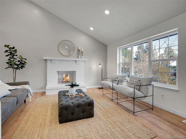 575 S Memphis Way, Aurora, CO 80017