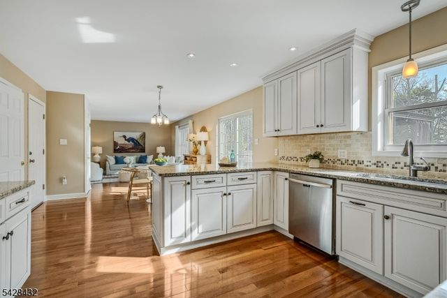109 Hillside Ave, Bedminster Twp., NJ 07921