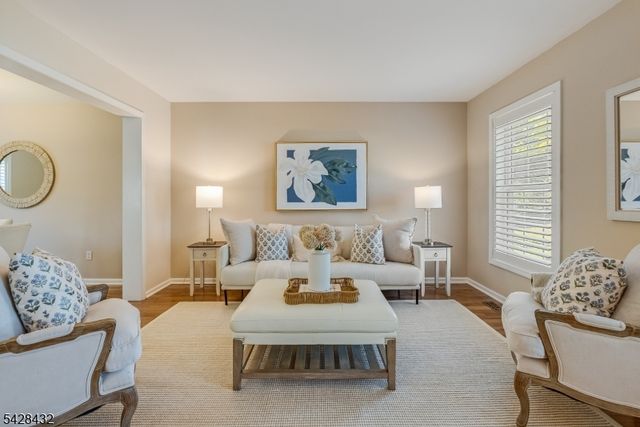 109 Hillside Ave, Bedminster Twp., NJ 07921
