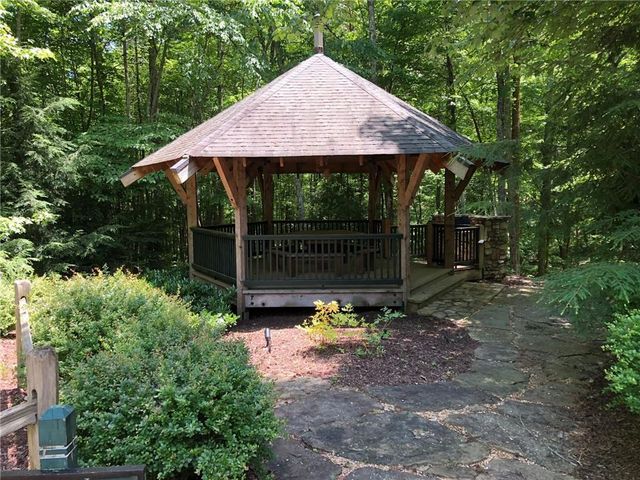 296 Ridgeside Court, Jasper, GA 30143