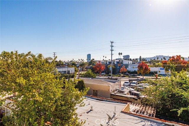 3143 S Halm Avenue, Los Angeles, CA 90034