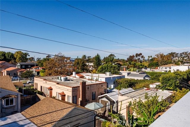 3143 S Halm Avenue, Los Angeles, CA 90034