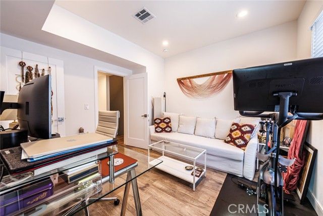 3143 S Halm Avenue, Los Angeles, CA 90034