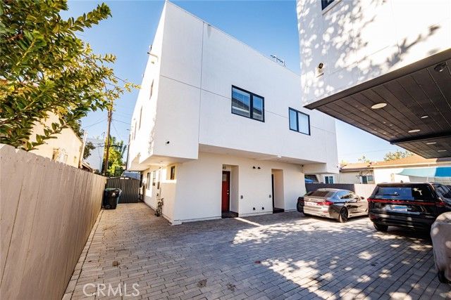 3143 S Halm Avenue, Los Angeles, CA 90034