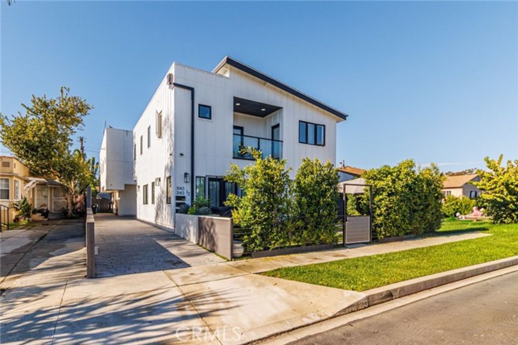 3143 S Halm Avenue, Los Angeles, CA 90034