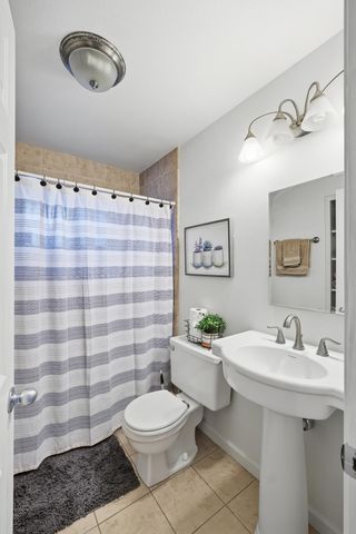 2705 S Bollinger Street, Visalia, CA 93277