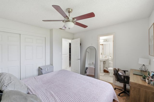 2705 S Bollinger Street, Visalia, CA 93277