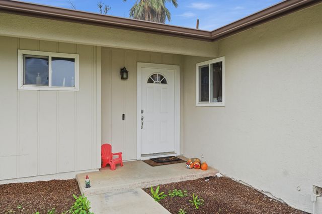 2705 S Bollinger Street, Visalia, CA 93277