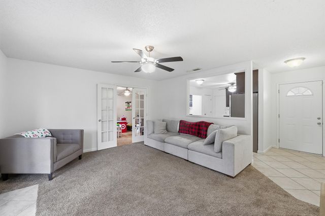 2705 S Bollinger Street, Visalia, CA 93277