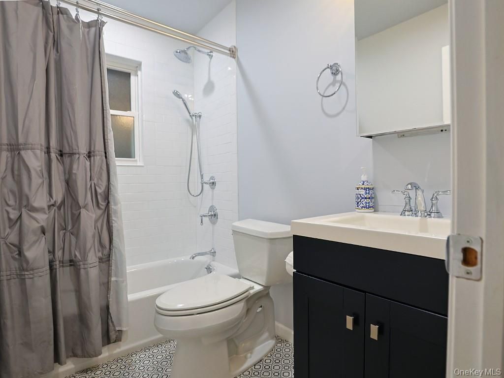 10 Etville Avenue #12, Yonkers, NY 10703 — photo 4