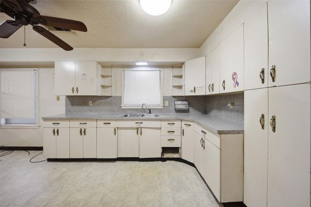 2210 2nd Street, Galena Park, TX 77547
