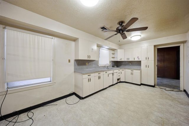 2210 2nd Street, Galena Park, TX 77547