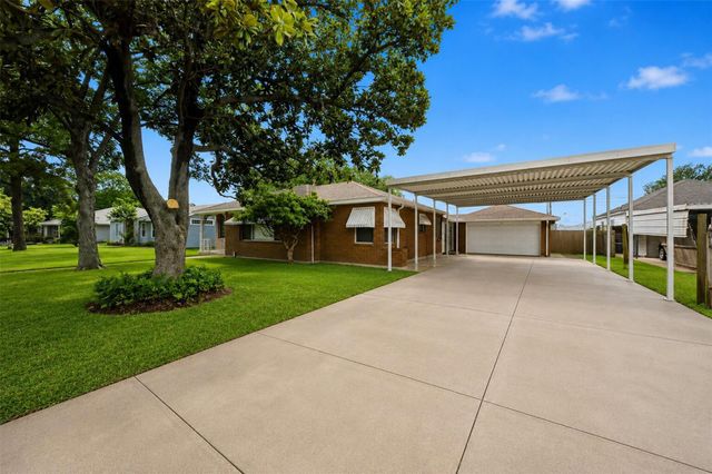 2210 2nd Street, Galena Park, TX 77547