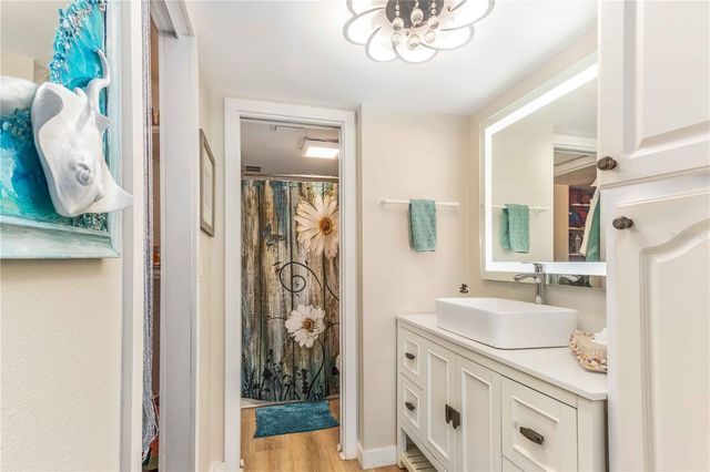 2621 COVE CAY DRIVE 1003, Clearwater, FL 33760