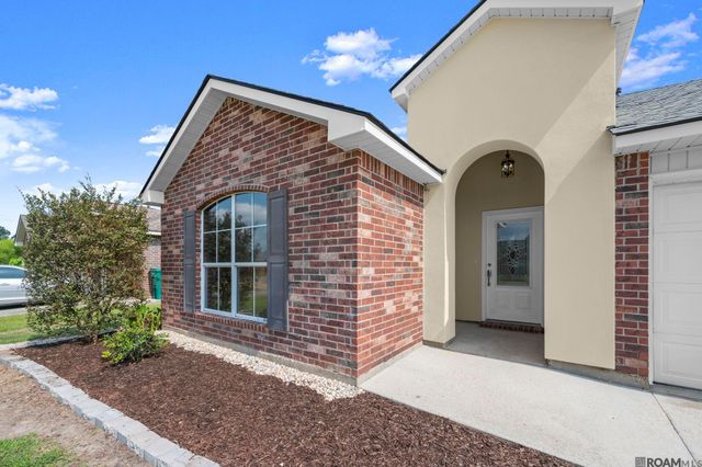 11363 Hampton Ct, Denham Springs, LA 70726