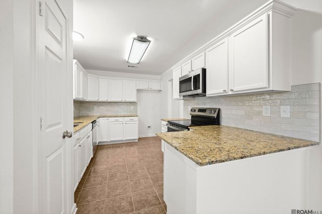 11363 Hampton Ct, Denham Springs, LA 70726