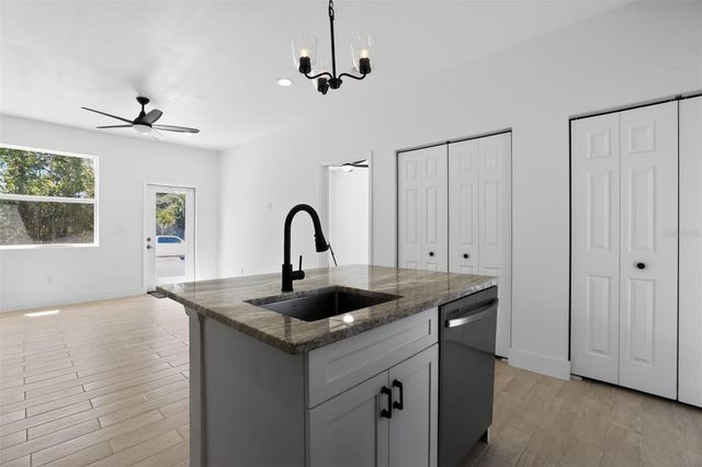 2906 52ND STREET W, Lehigh Acres, FL 33971