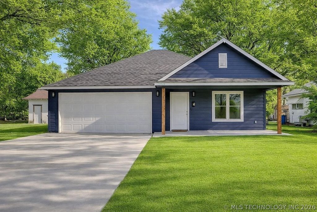 209 E Pine Street, Skiatook, OK 74070