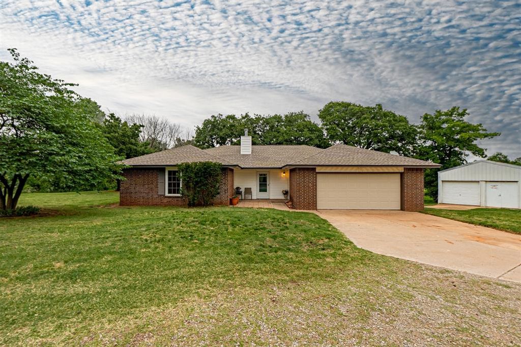1209 County Street 2955, Tuttle, OK 73089