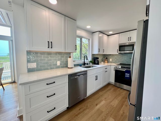 18 Brown Street, Guilford, CT 06437