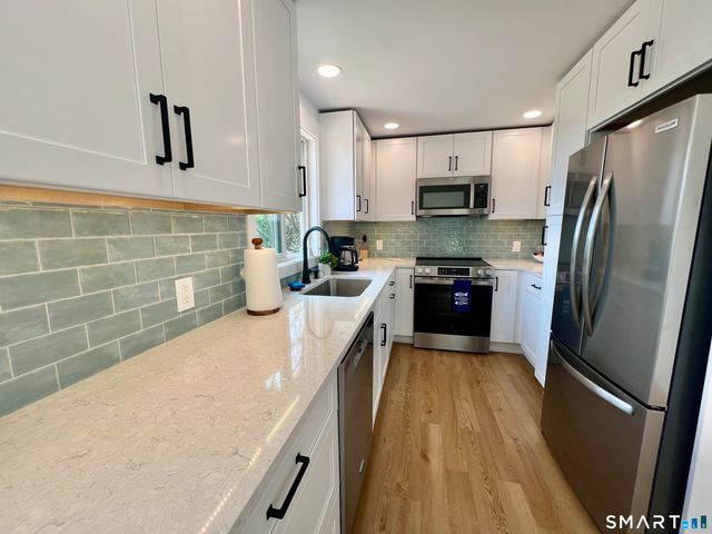 18 Brown Street, Guilford, CT 06437