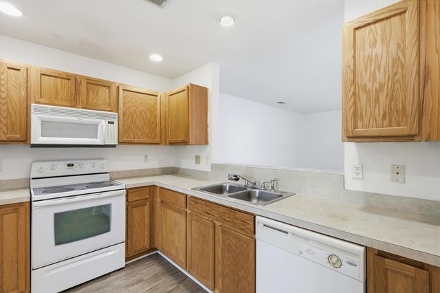 4826 Willow Brook Lane, Summerville, SC 29485