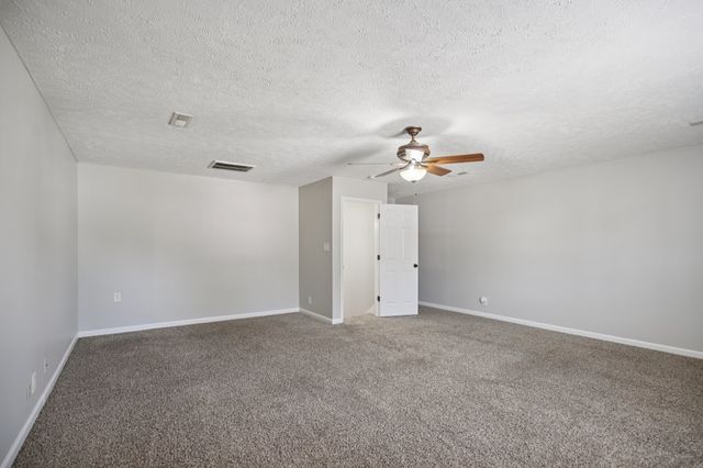 1824 Jackie Lorraine Dr, Clarksville, TN 37042