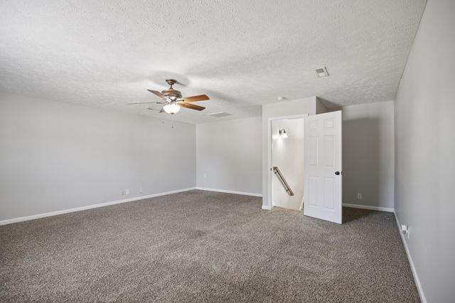 1824 Jackie Lorraine Dr, Clarksville, TN 37042