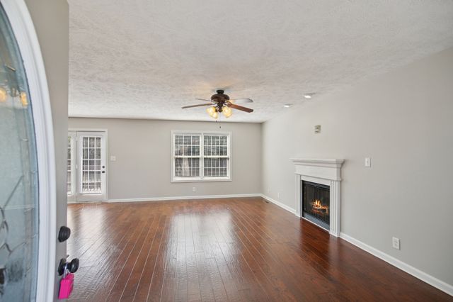 1824 Jackie Lorraine Dr, Clarksville, TN 37042