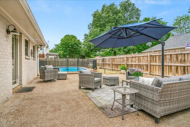 2261 CORNWALL ST, Germantown, TN 38138