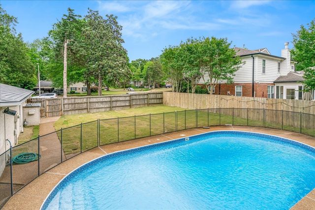 2261 CORNWALL ST, Germantown, TN 38138