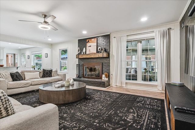 2261 CORNWALL ST, Germantown, TN 38138