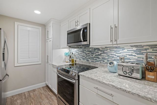 2696 Lake Shore Rd Unit 61, Gilford, NH 03249