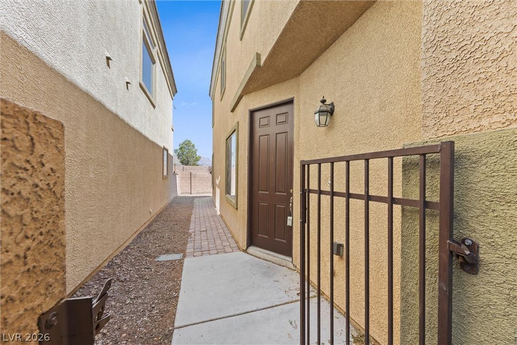 108 Yellow Flame Avenue, North Las Vegas, NV 89084 — photo 4