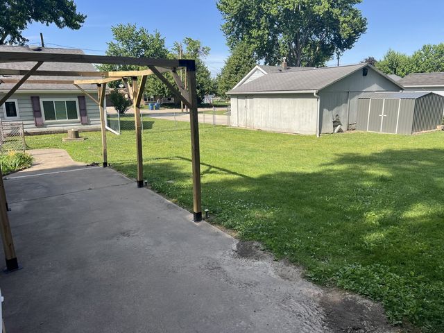 113 4TH Street, Carbon Cliff, IL 61239