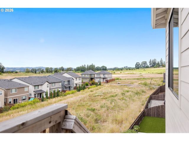 12425 Sw SILVERTIP St, Beaverton, OR 97007